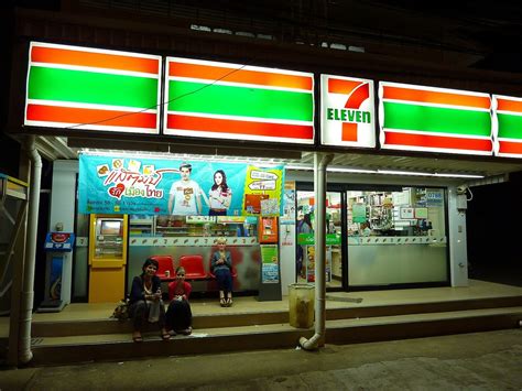 how many 7-11 in thailand